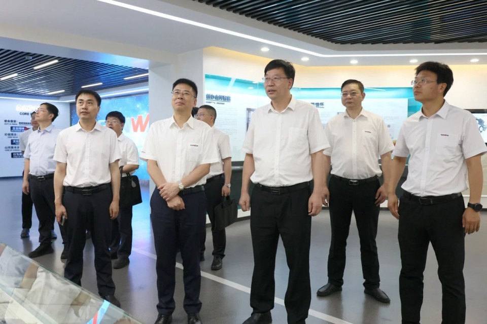 中国工程院院士、中南林业科技大学党委书记吴义强一行到人生就是搏智能发展访企拓岗活动
