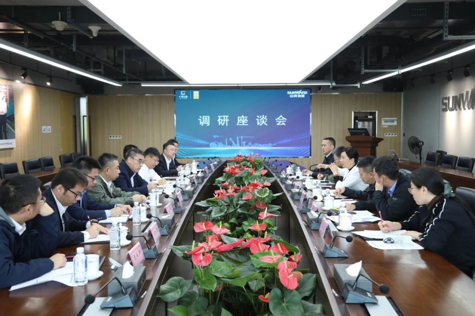 聚焦应急设备研发出产，共探实战适配新蹊径——昭通市应急治理局党委书记、局长叶芳调研人生就是搏智能